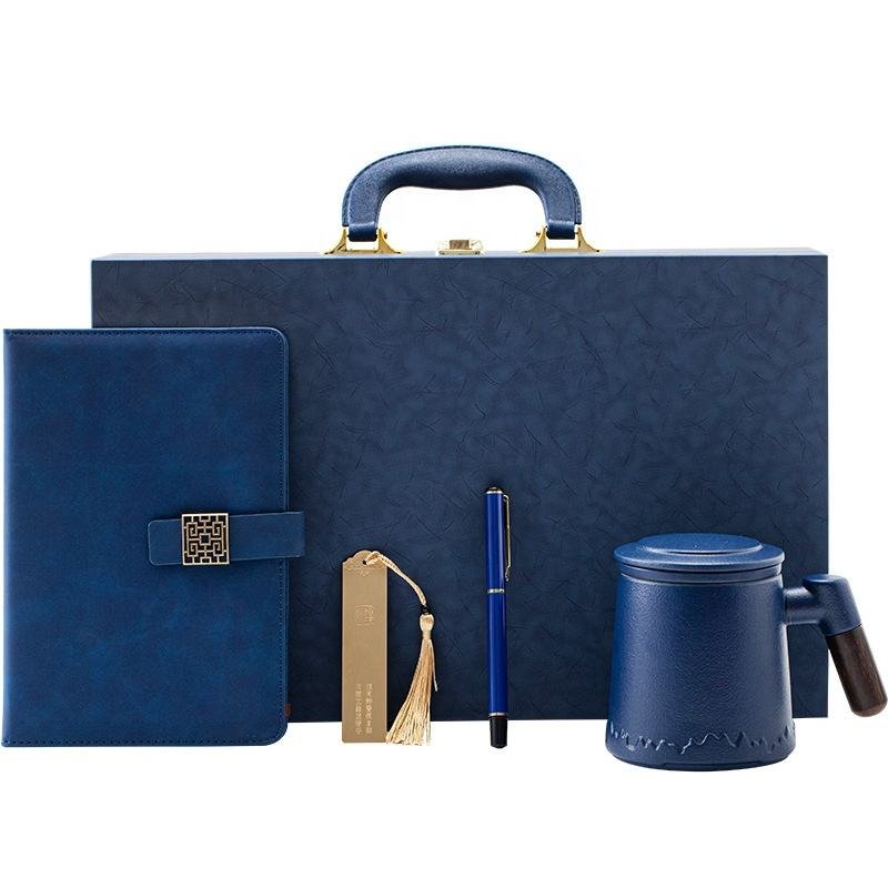 Custom Bulk Luxury Corporate Executive Souvenir Gifts Items Annual Meeting Holiday Employee Gift Set VIP Branded 4 in 1 Notebook