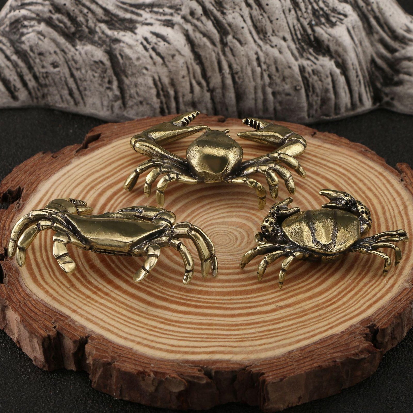 1pc Handmade Brass Crab Copper Figurine Antique-style Creative Tea Pet Office Desk Collectible Handicraft Wholesale