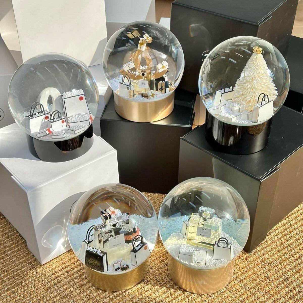 Luxury Brand Inspired Crystal Snow Globe Gifts Set with Shopping Bag Perfume Bottle,Desktop Decor Gift Christmas Home Ornament