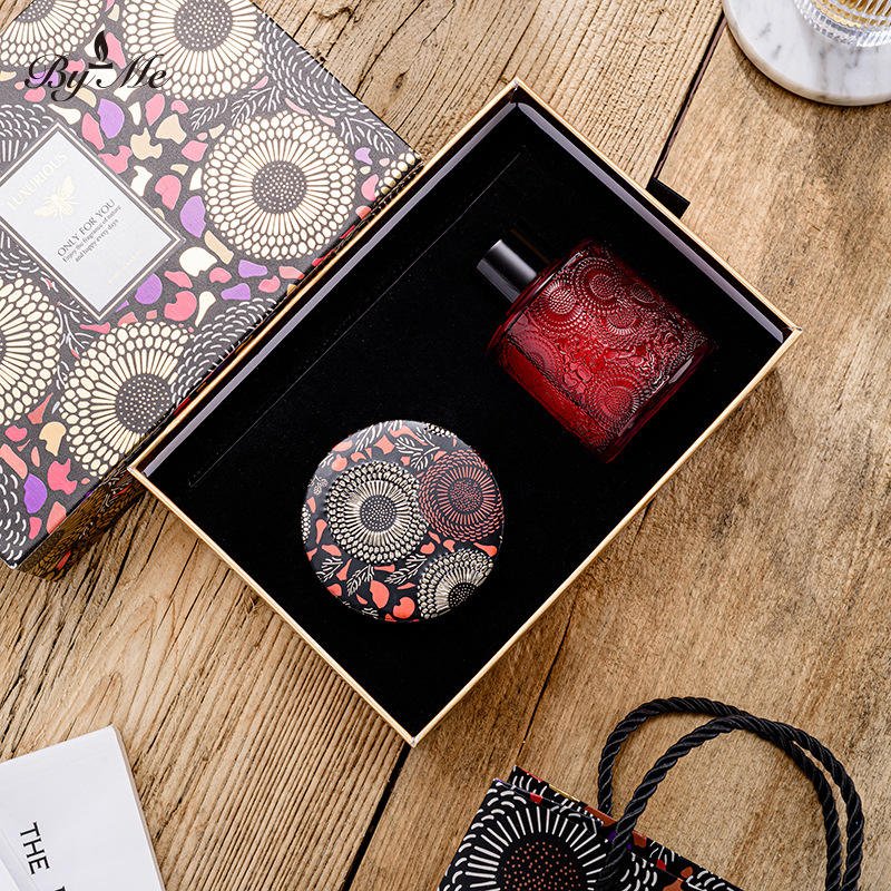 Wholesale Aromatherapy Festival Luxury Set Glass Bottle Reed Diffuser Soy Scented Candle Gift Box Set