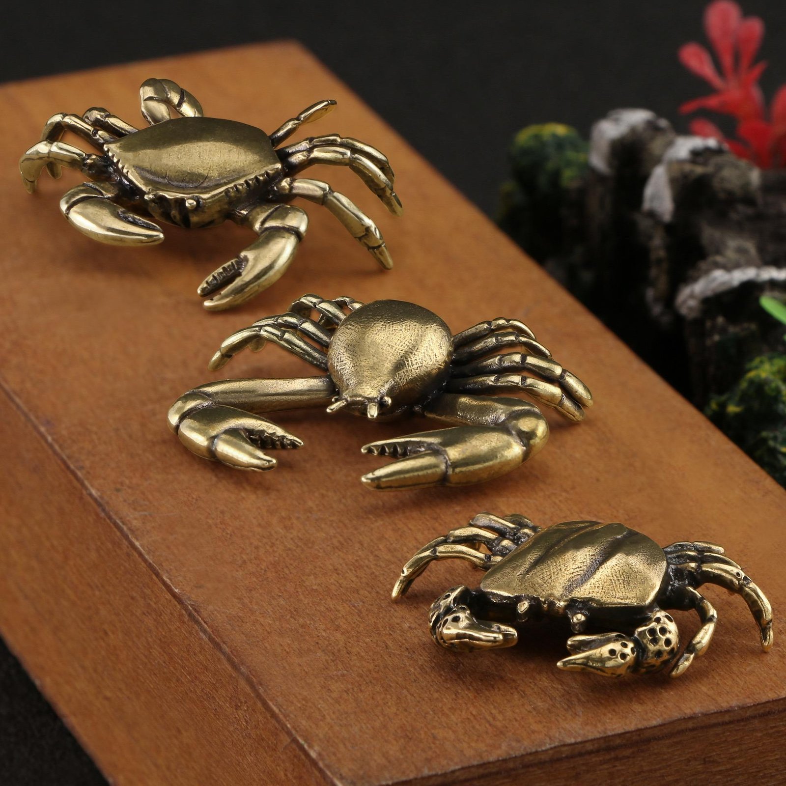 1pc Handmade Brass Crab Copper Figurine Antique-style Creative Tea Pet Office Desk Collectible Handicraft Wholesale