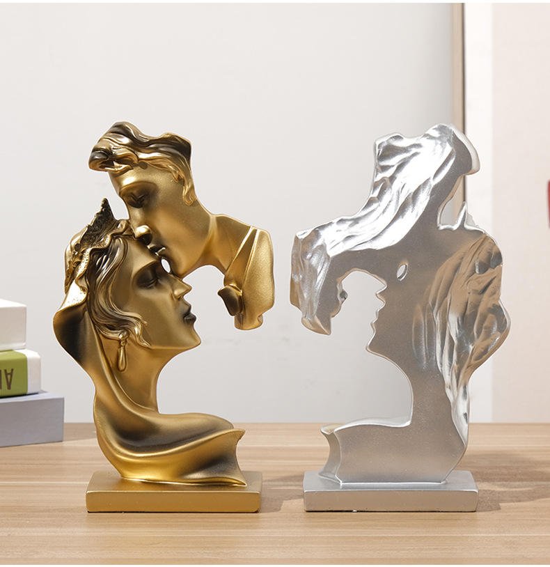 Custom Art Statue Resin Crafts Desk Decoration Statue Wedding Decoration Creative Resin Handicraft Ornaments