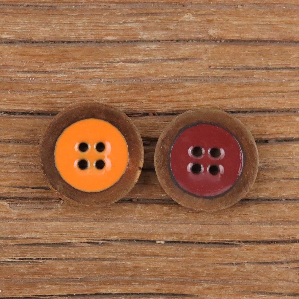 Superior Quality 4-Hole Cow Horn Resin Sewing Buttons Customizable Flatback Standard Plating Best Polyfoam Crafts for Sewing