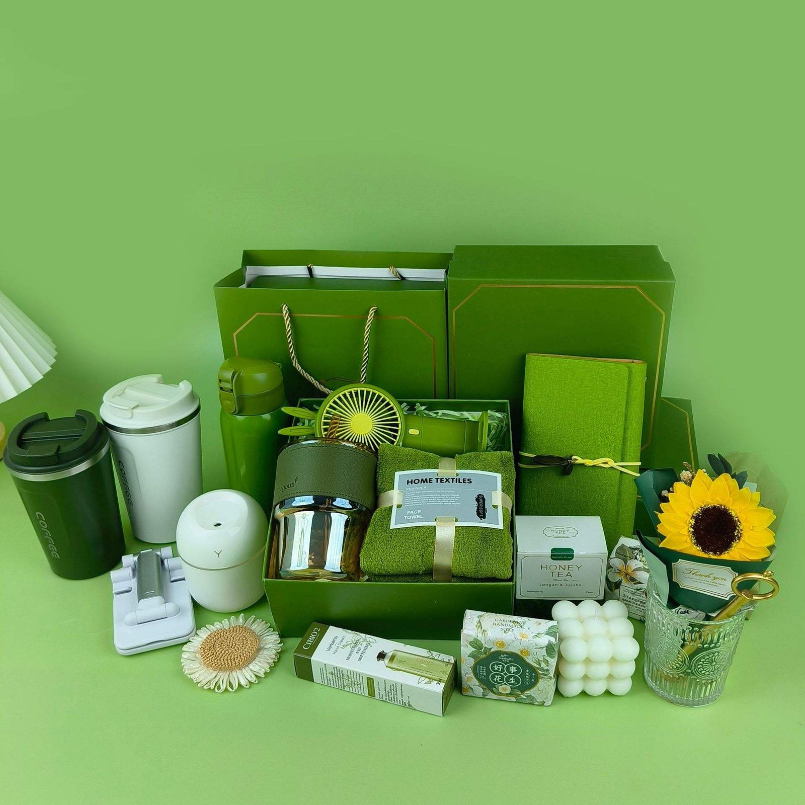 Promotional Business Gifts Sets in Stock Can Add Logo Quality Christmas Giveaway Lovers Valentine Gift Set for Ladies Made China