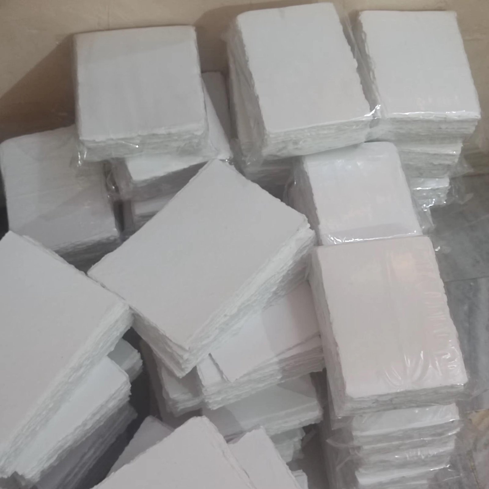 Custom Handmade Biodegradable Tag Pulp Plantable Seed Paper Recyclable Embossed Logo Business Cards Craft Paper Screen Printing