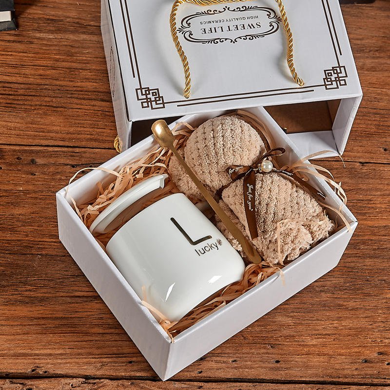 New Innovations 2025 Practical Delicate Birthday Souvenirs Mug with Fan Customised Gift Set for Guests Festival Mug Gift Set