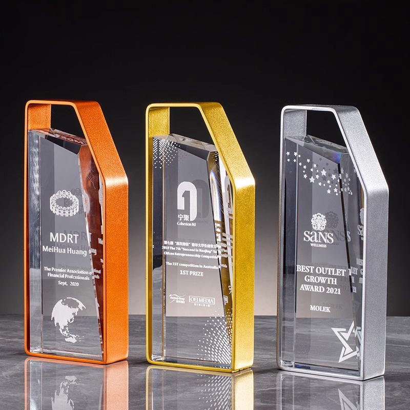 Sports Carved Trophy Awards Crystal Glass Metal Souvenir Gifts Other Crystal Crafts Product Category