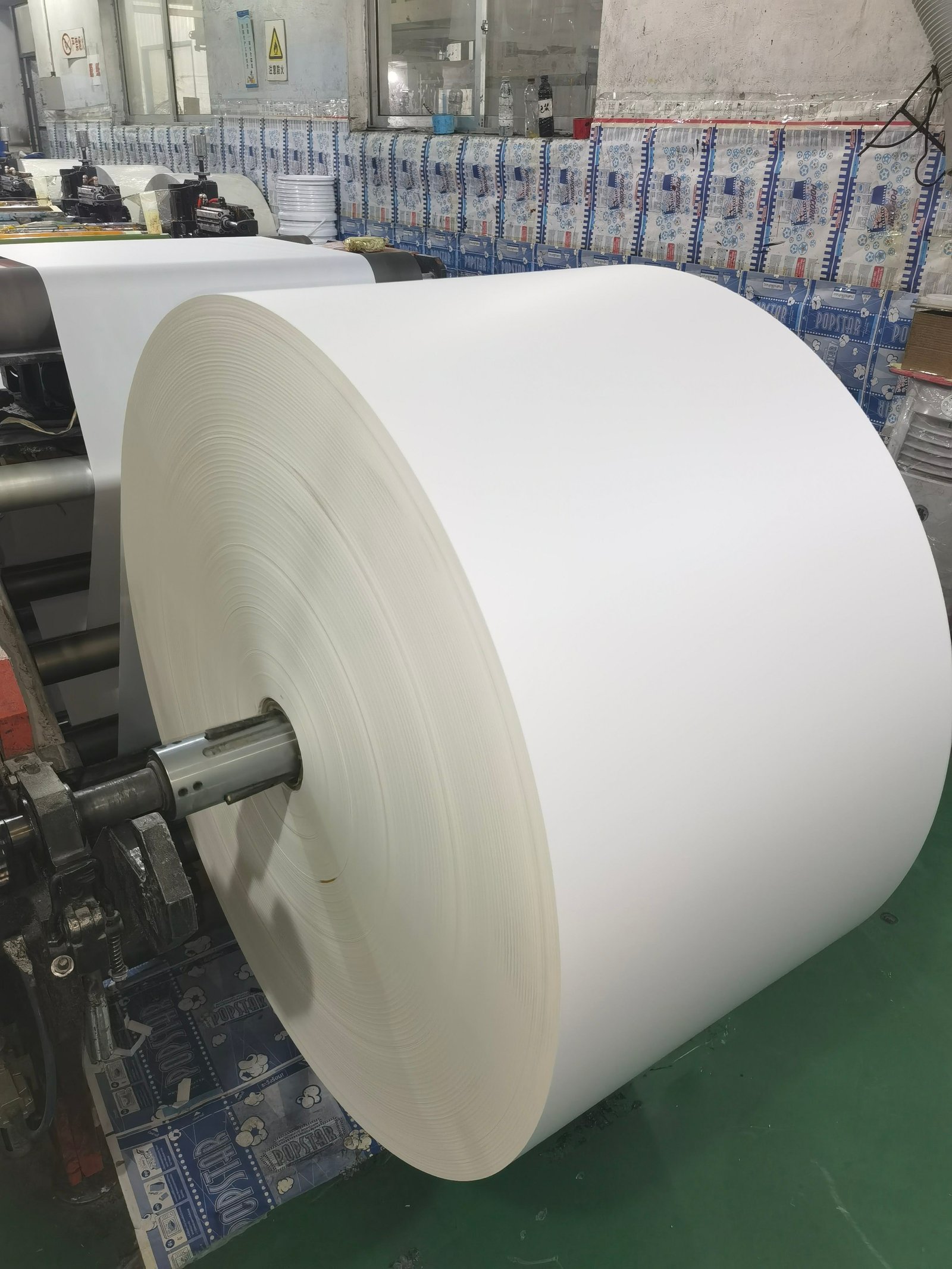 Greaseproof Paper 28-50gsm Custom Size White Kraft Paper Packing Paper