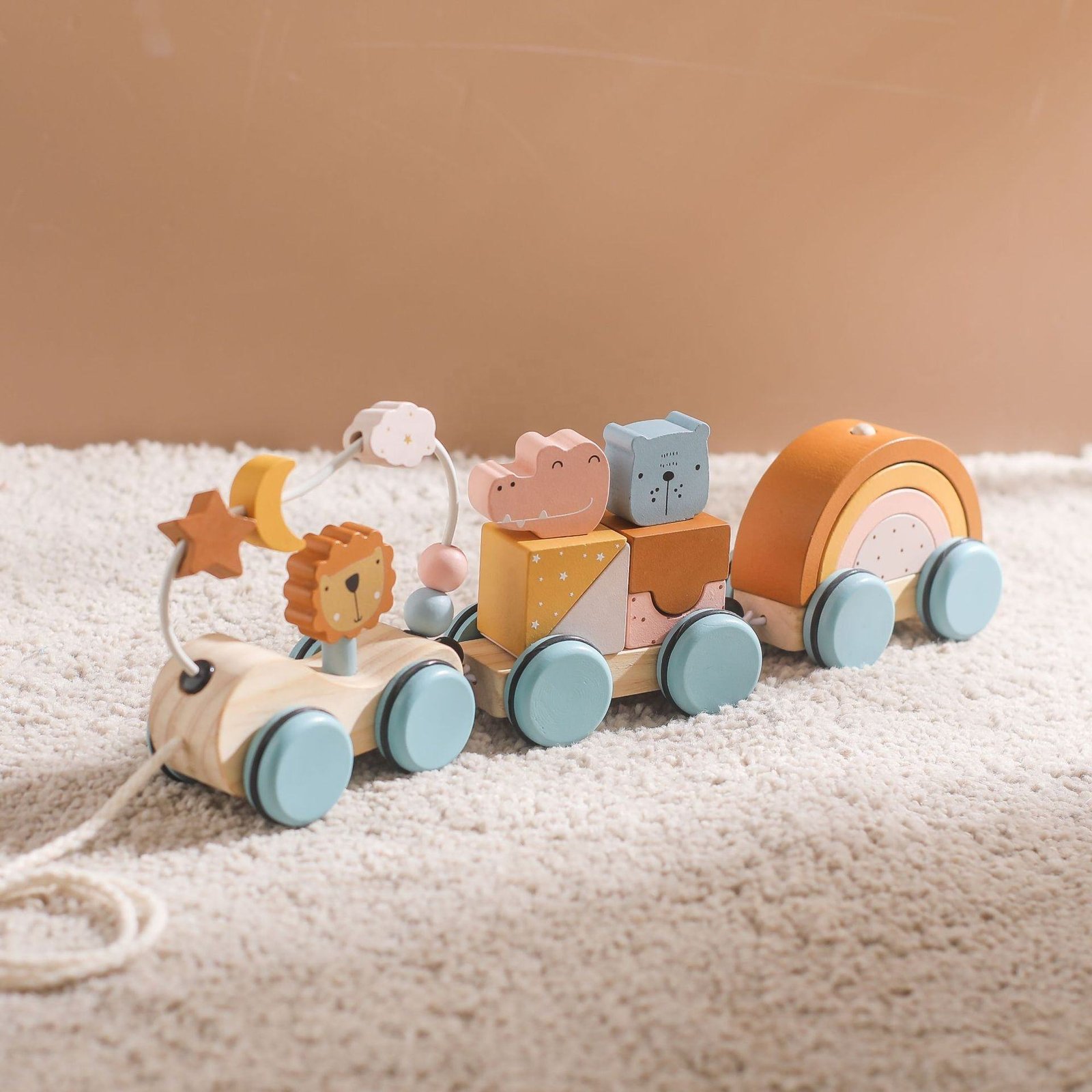 Wooden Dragging Car Montessori Toy Pull Along Eco-friendly Educational Toy for Preschool Kids Toddlers Playing