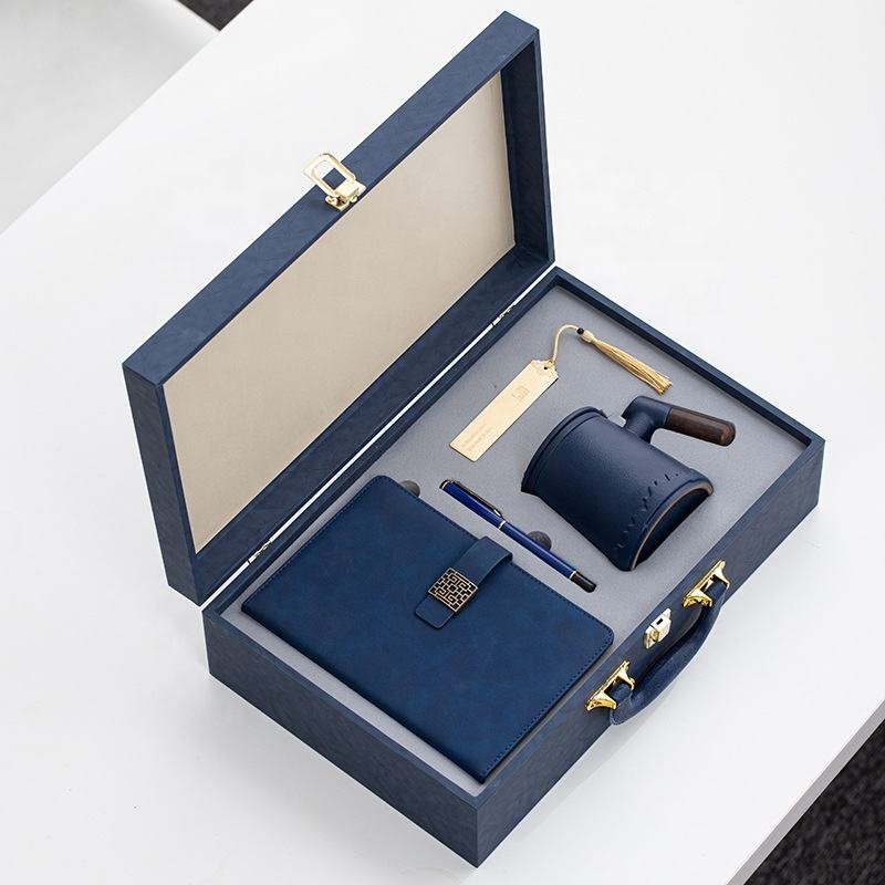 Custom Bulk Luxury Corporate Executive Souvenir Gifts Items Annual Meeting Holiday Employee Gift Set VIP Branded 4 in 1 Notebook