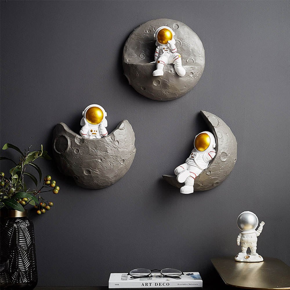 Hot Sale Feng Shui Astronaut Moon Wall Decor Set Creative Space Theme Home Art Ornament Resin Craft