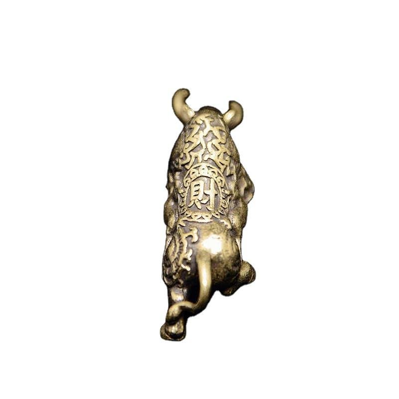Retro Brass Bull Ornament Sculpture Copper Miniature Ornaments Desk Decoration Rich Cow Ornaments Creative Small Gifts