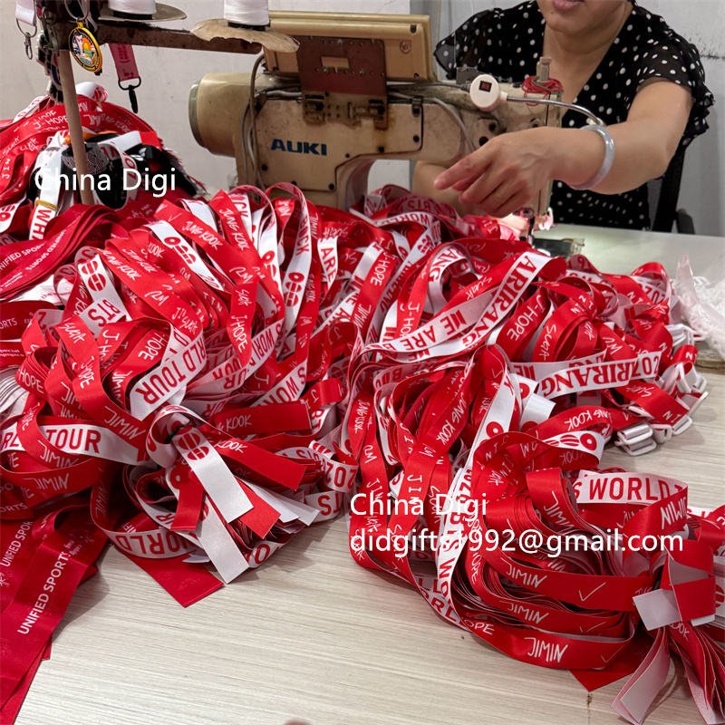 Wholesale Rubber Accessories K-pop Idol Fans Light Stick Shoulder Strap Carrying Polyester Kpop Lightstick Holder Lanyard