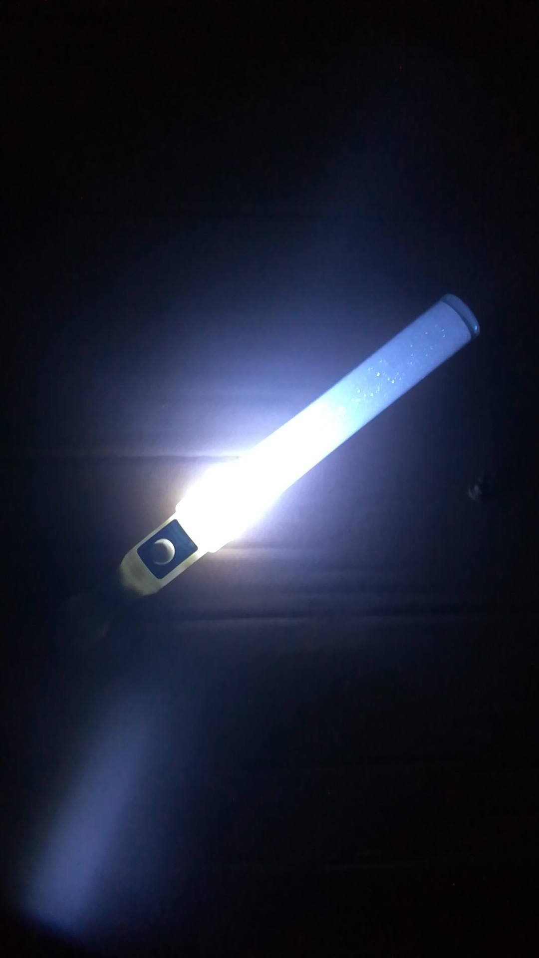 Factory Wholesale Hot Sell logo Customized Party Supplies Short Stick Flashing Hand Stick Concert Supporting Props