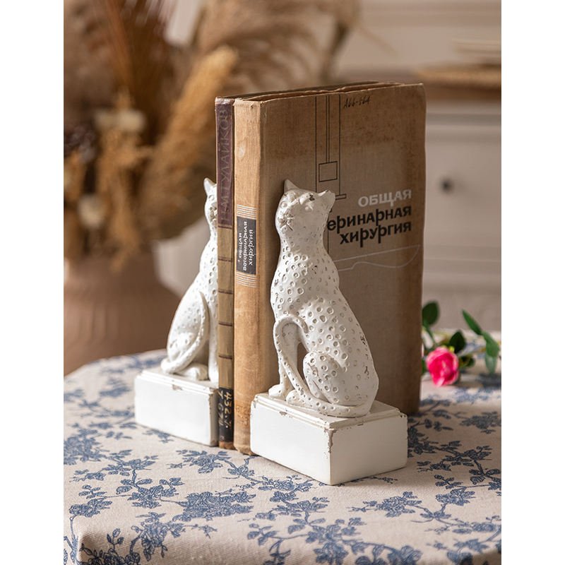 Creative Retro Statues Ornaments Resin Decoration Crafts Sculpture Modern Art Desk Accessories