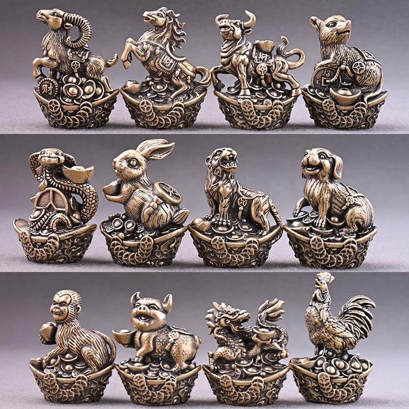 1pc Retro Copper Yuanbao Twelve Zodiac Incense Holder Indoor Incense Stand Creative Yellow Copper Dragon tiger Metal Handicraft