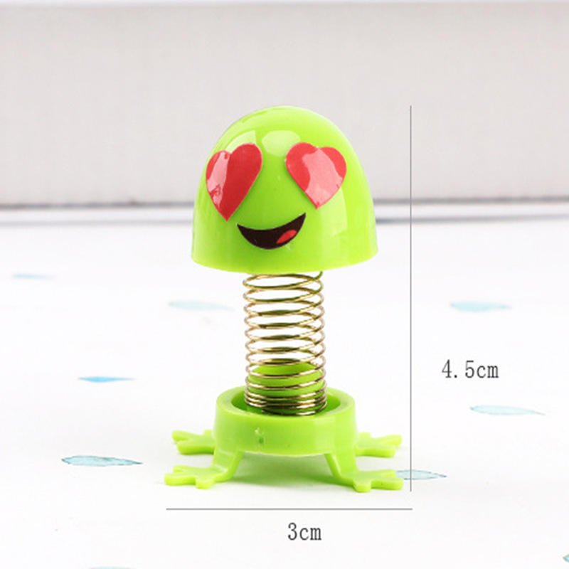 Promotional Toys Wholesale Plastic Mini Cartoon Auto Accessories Car Decoration Head Shake Toy 45mm Capsule Toys