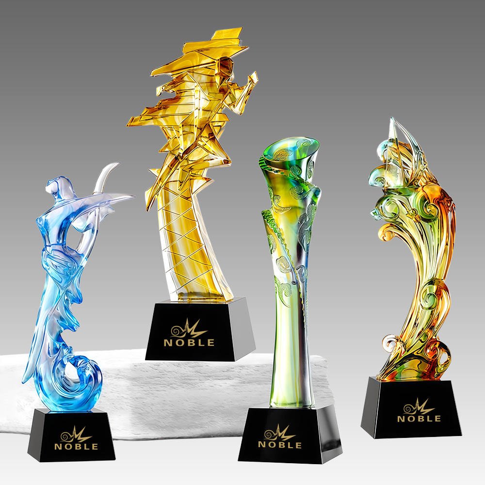 High-end Creative Liuli Trophy Custom-made Hand-Carved Polished Glaze Trophy for Business Gifts