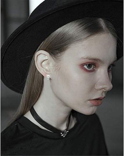 Dental Souvenir Stainless Steel Earring Fashion Jewelry in Tooth Shape Creative & Cultural Collectible Artifacts
