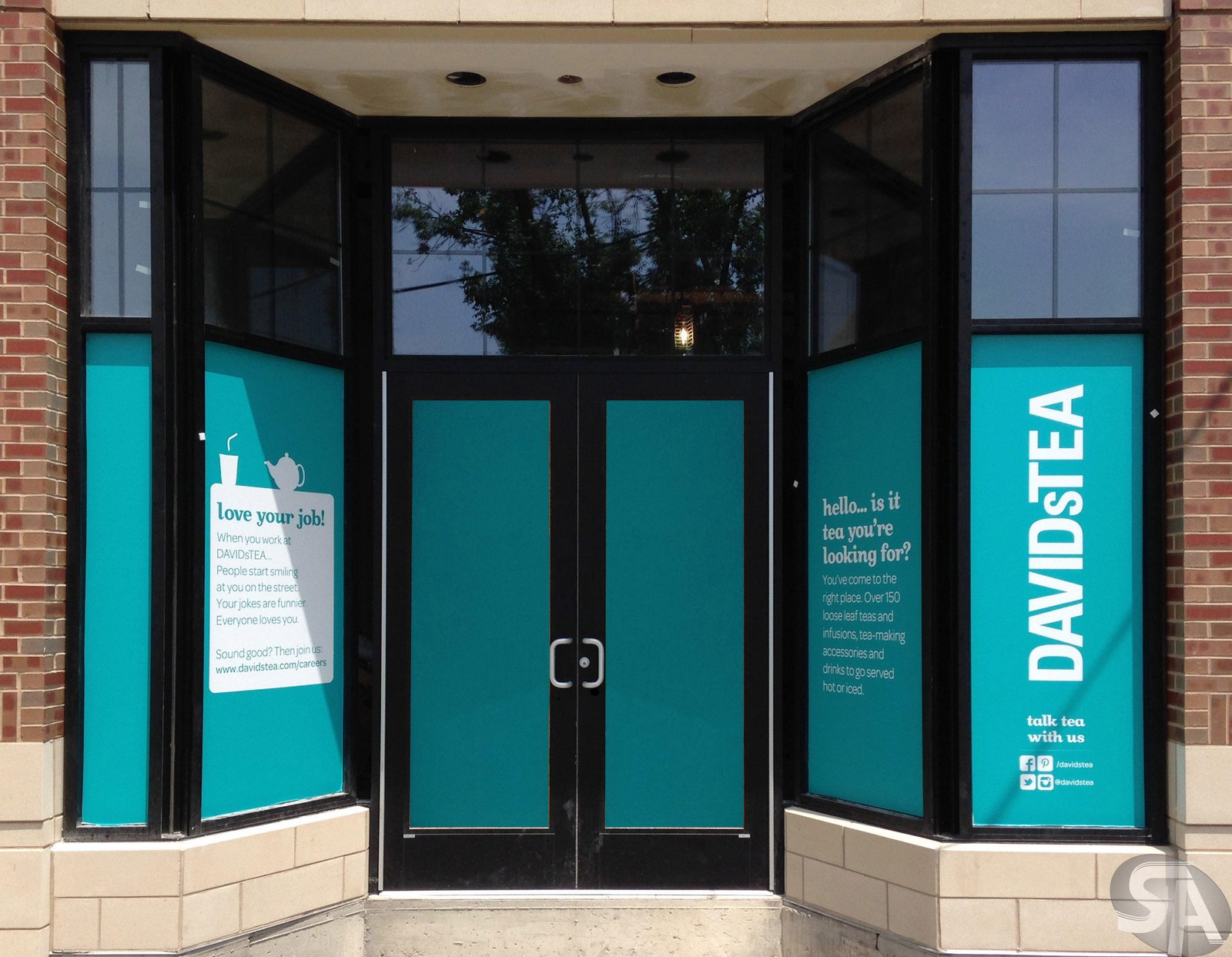Custom Eco-Friendly Waterproof Vinyl Window Graphics UV Printed Large Wall Decals & Window Covering Stickers Custom Window Decor