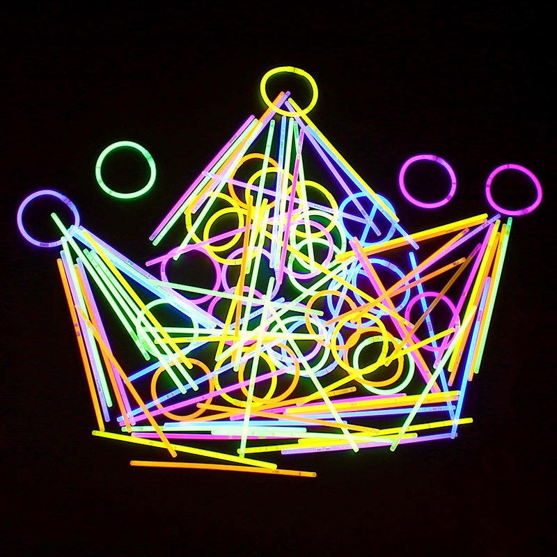 Party Supplies Glow in Dark Light up Sticks Party Decorations Neon Party Glow Necklaces and Glow Bracelets with Connector