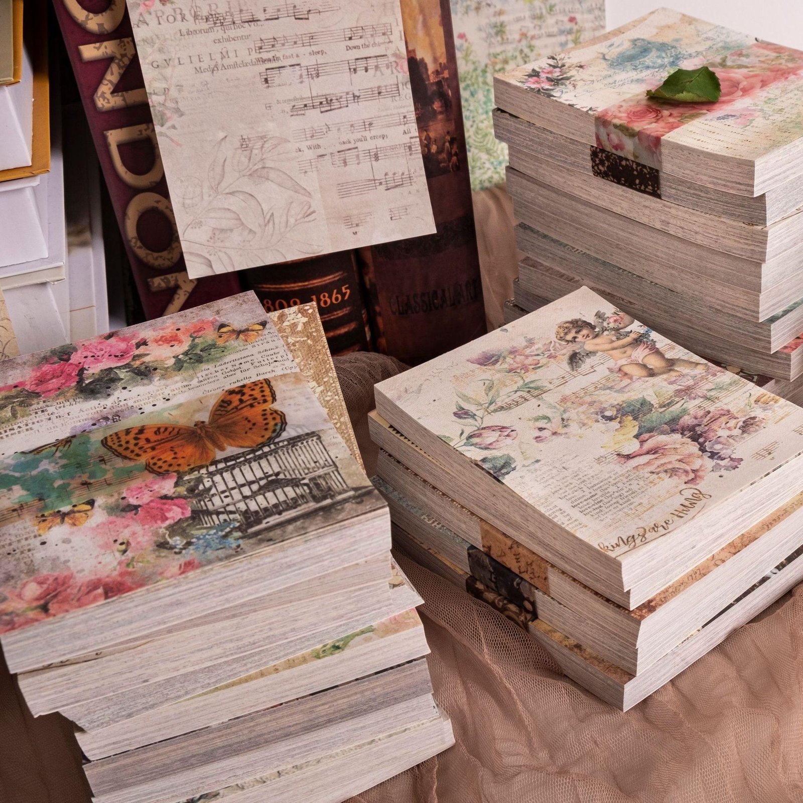 100 Pcs Vintage DIY Material Paper Retro Decorative Scrapbook Paper Antique Aesthetic Paper Art Craft Diary Junk Journal