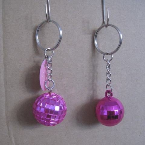 Best Factory Price Produced Polyfoam+Glass 3cm Handmade Customizable Disco Ball Keychain for Party & Festival Decorations