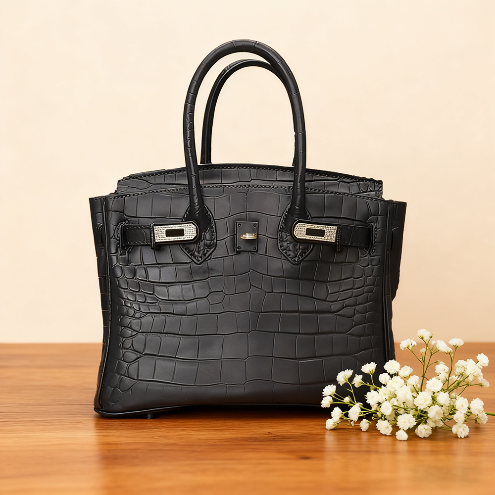 Handbag-Shaped Resin Vase Art Ornaments Sculpted Artistic Decor for Living Room Garden Wedding Home Decoration