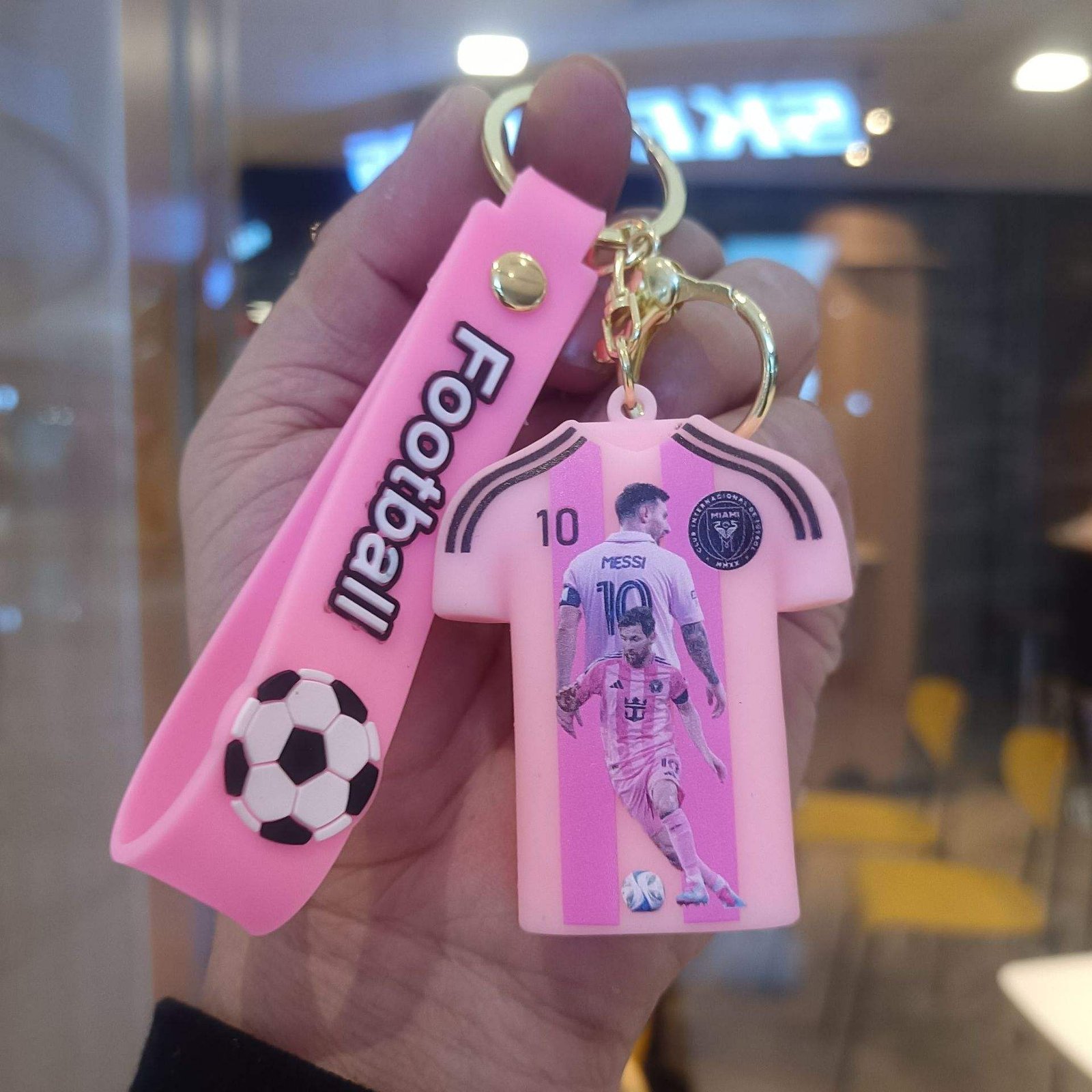 Plastic Jersey Soccer Ball Shape Commemorative Sports Souvenir Keychain for Car Keys and Gifts Wholesale
