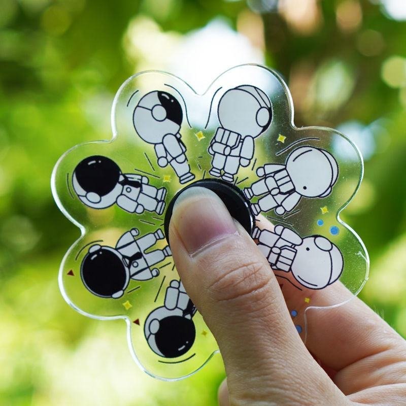 Custom Stress Relief Acrylic Hand Finger Fingertip Bulk Anime Fidget Spinner Promotional Toys