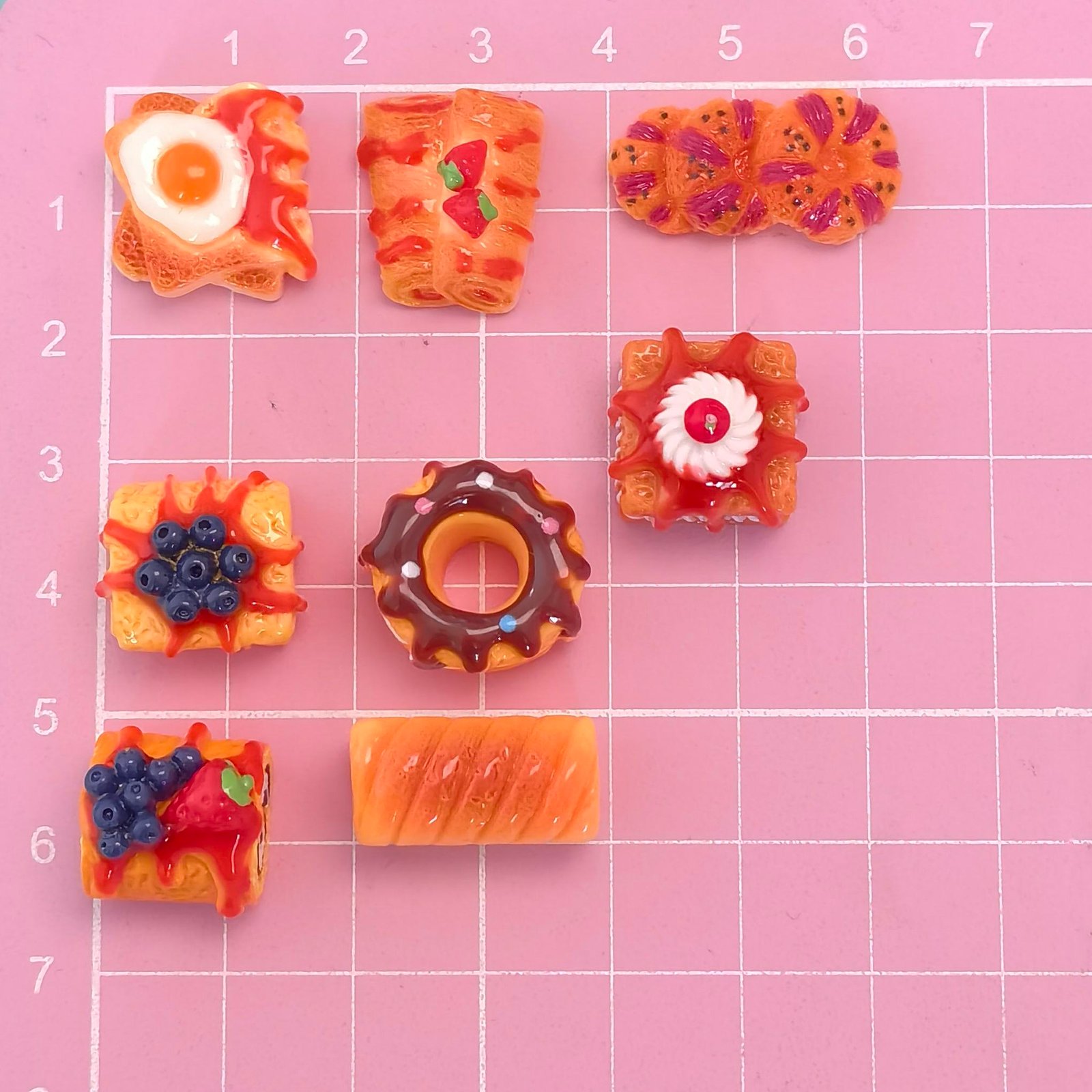 100Pcs Kawaii Bread Cake Resin Cabochons Scrapbooking Crafts Phone Decoration DIY Simulation Food Play Doll House Accessories