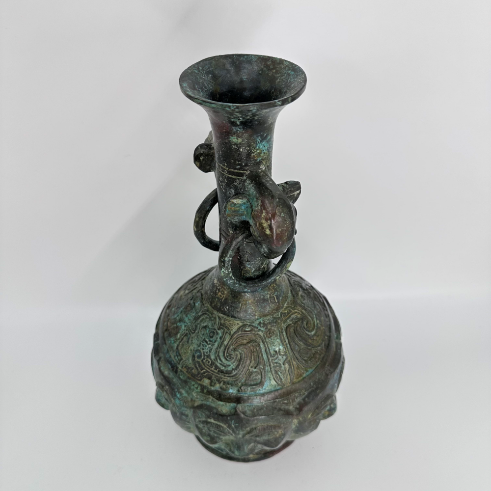 Bronze Pot Unique Human-Face Pattern Ancient Bronze Artifact Wine Water Vessel Artistic Style Cultural Connotations Metal Crafts