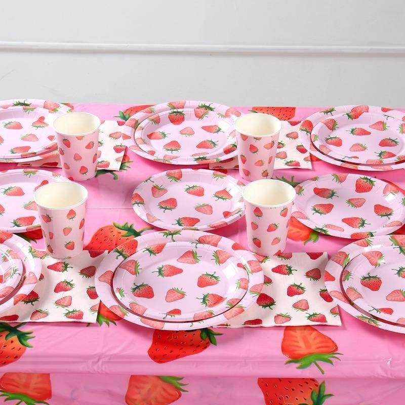 Wholesale Strawberry Party Decoration Girls Birthday Party Disposable Tableware Pink Paper Plate Cup Tablecloth Picnic Customize